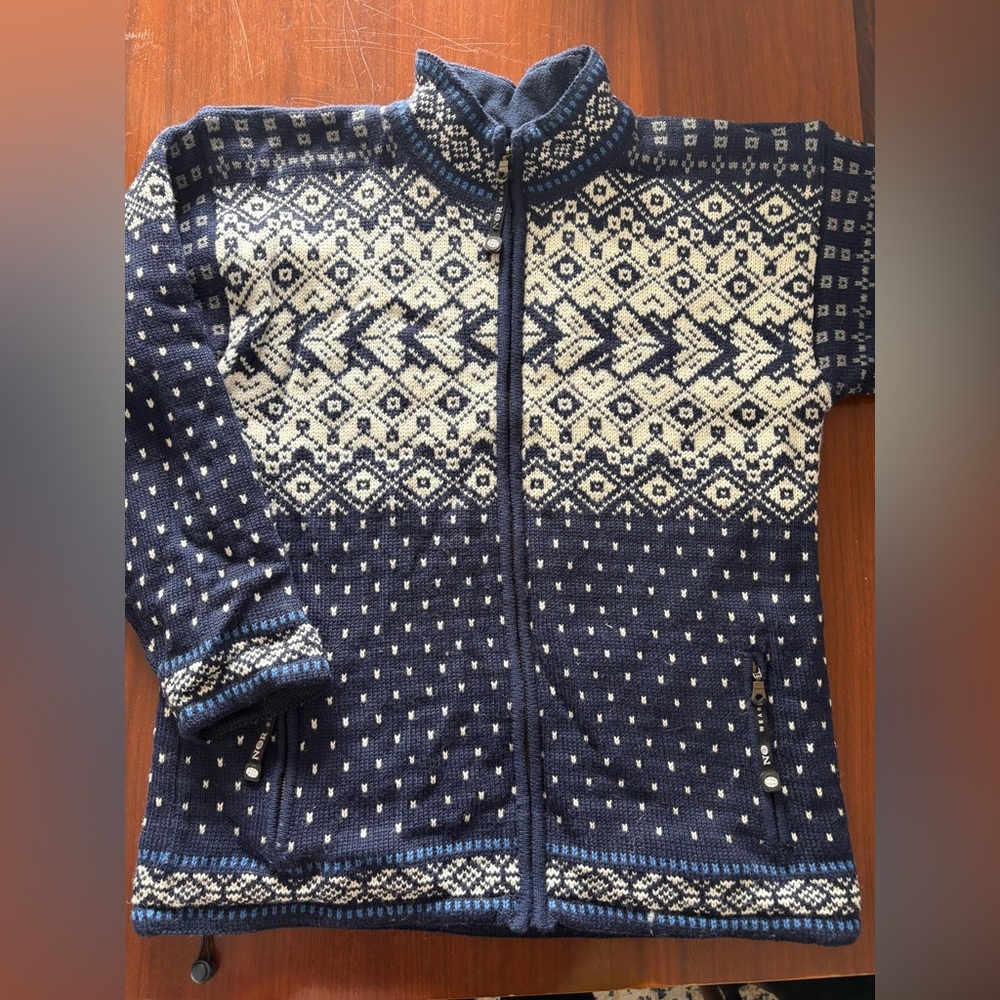 Norwear fully lined zip up Nordic wool sweater